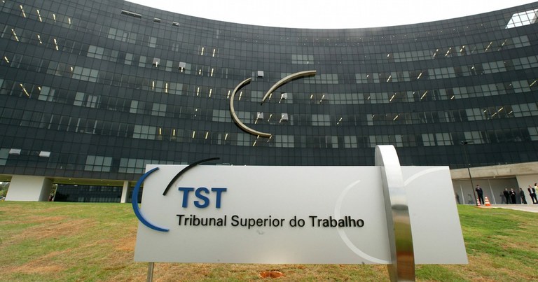 Acordo entre AGU e TST resulta na solução de mais de 9.500 processos trabalhistas — Agência Gov