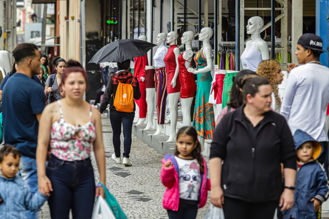 Apenas 9 horas: Paraná segue com destaque nacional no tempo de abertura de empresas