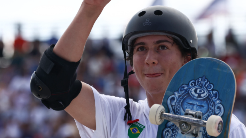 Luigi Cini é natural de Curitiba, cidade onde começou sua trajetória no skate.