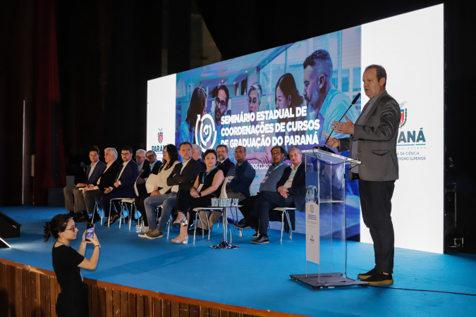 Estado viabiliza com o Google qualificação em IA para alunos das universidades estaduais