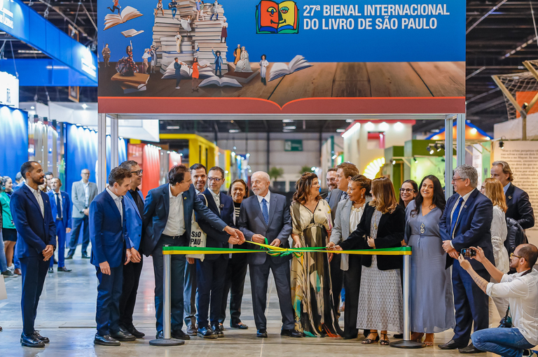 “Ler é também um ato político”, diz Lula na abertura da 27ª Bienal do Livro de São Paulo — Agência Gov