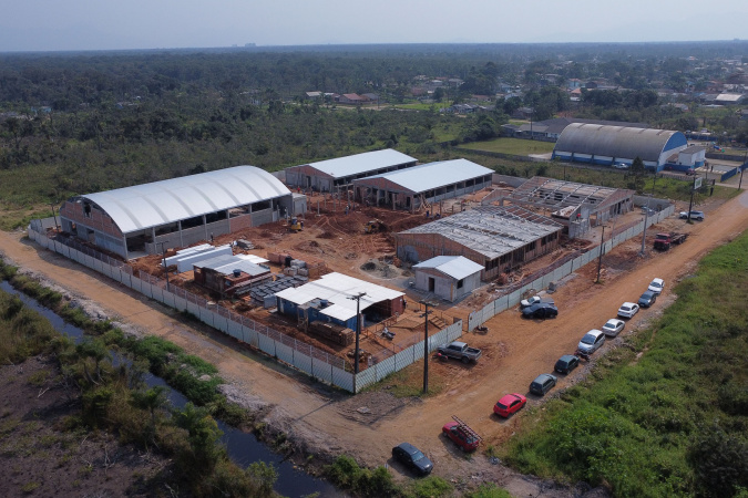 Novo prédio da escola Deputado Aníbal Khury em Guaratuba tem 65% das obras executadas