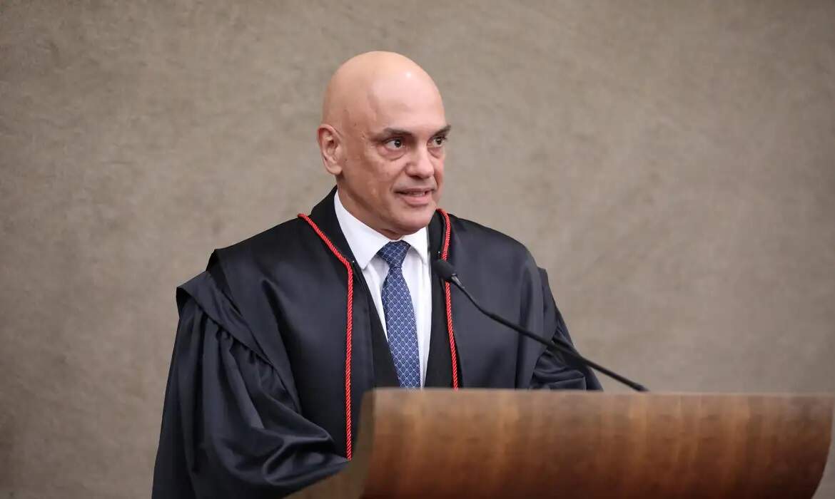 OAB diz que o ministro Alexandre de Moraes precisa esclarecer multa de R$ 50 mil por dia