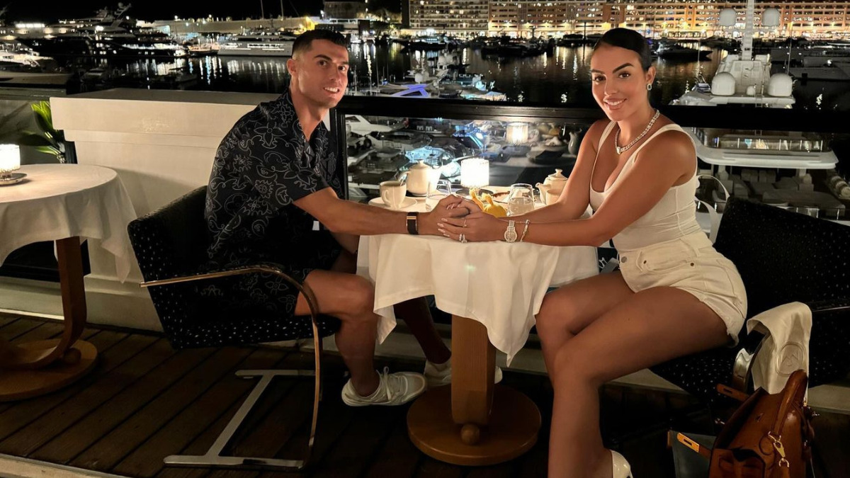 Veja imagens de Cristiano Ronaldo e família curtindo viagem em Mônaco