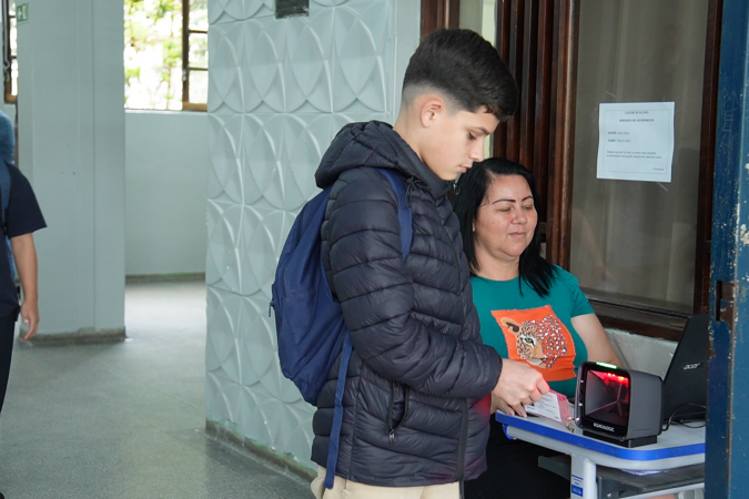 Alunos de escola estadual criam sistema que moderniza controle de frequência e reduz faltas