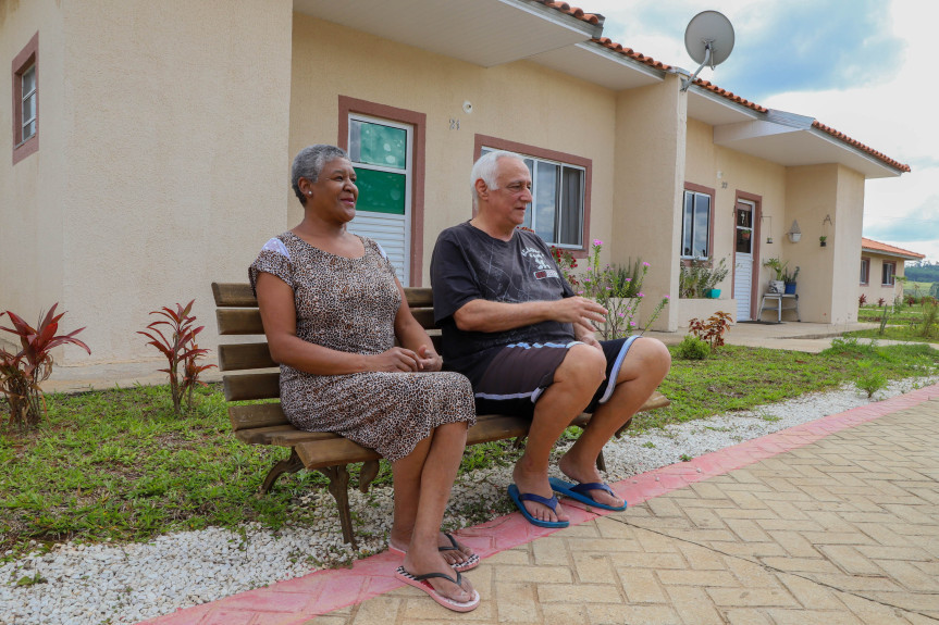 O projeto é voltado para idosos sozinhos ou casais que não possuem imóvel, com renda mensal de um a seis salários mínimos e capacidade de viver de forma autônoma.