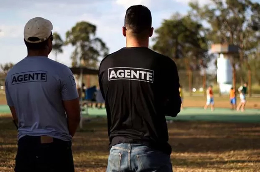 CCJ vota liberação de porte de arma para agentes socioeducativos — Senado Notícias