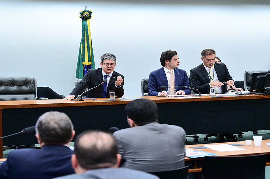 CMO aprova novo crédito para auxiliar o Rio Grande do Sul — Senado Notícias