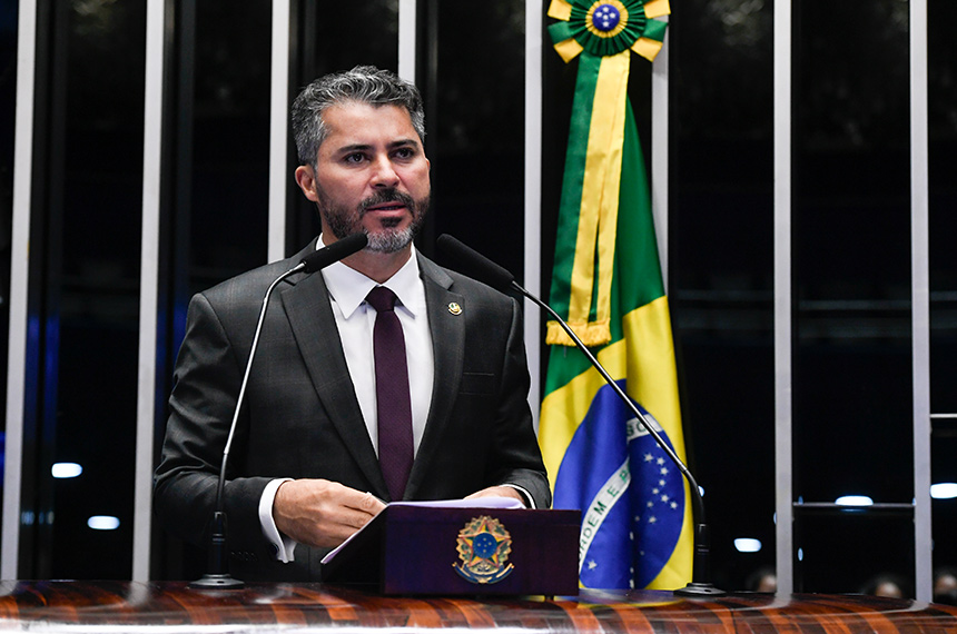 Em discurso, à tribuna, relator do PL 6.212/2023, senador Marcos Rogério (PL-RO).