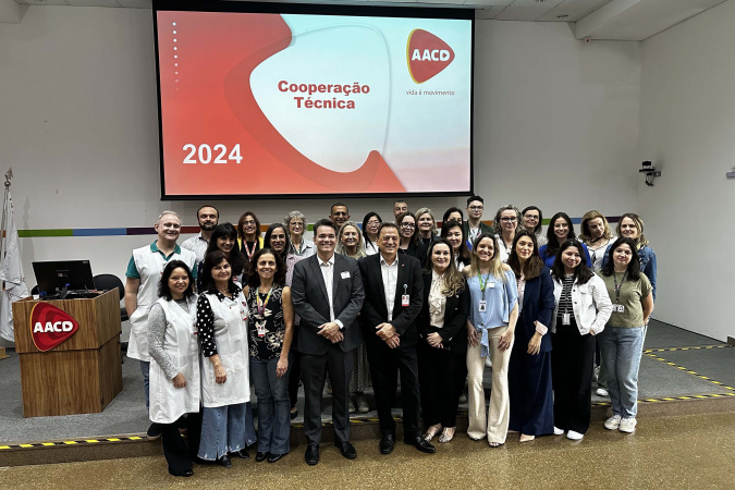 Cooperação técnica: equipe da Saúde do Paraná faz treinamento na AACD em São Paulo