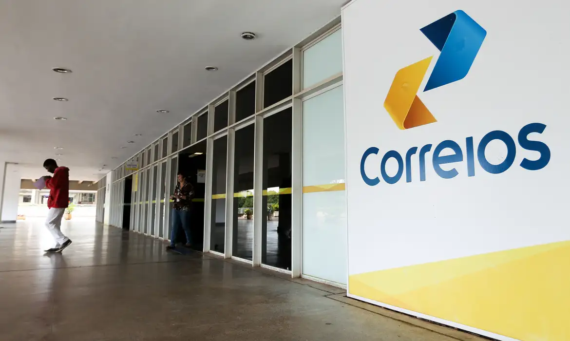 Correios abre concurso para 3.511 vagas de nível médio e superior — Agência Gov