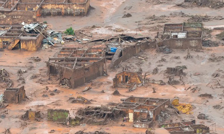 Governo Federal conduz acordo e empresas vão pagar R$ 132 bi por danos da barragem de Mariana — Agência Gov