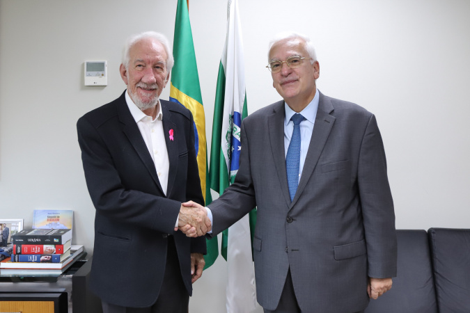 Missão do Paraná é tema de encontro entre vice-governador e embaixador do Chipre