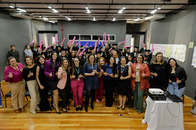 Mulheres de Campina Grande do Sul recebem diploma de Empreendedoras da Beleza