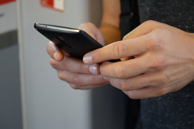 Mulheres do campo terão curso de inclusão digital para uso de smartphones no Paraná