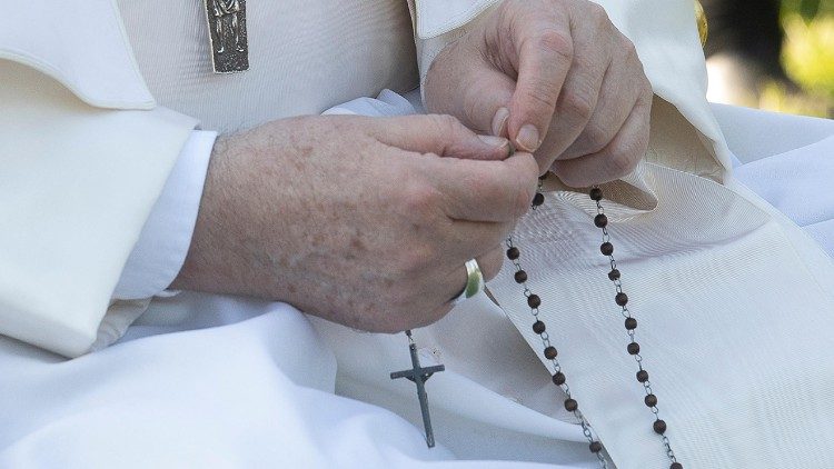 No Dia de Nossa Senhora do Rosário, Brasil celebra o Dia Nacional do Rosário da Virgem Maria