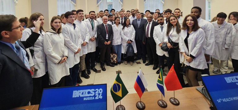 Representantes do Ministério da Saúde participam de reunião do Brics na Rússia — Agência Gov