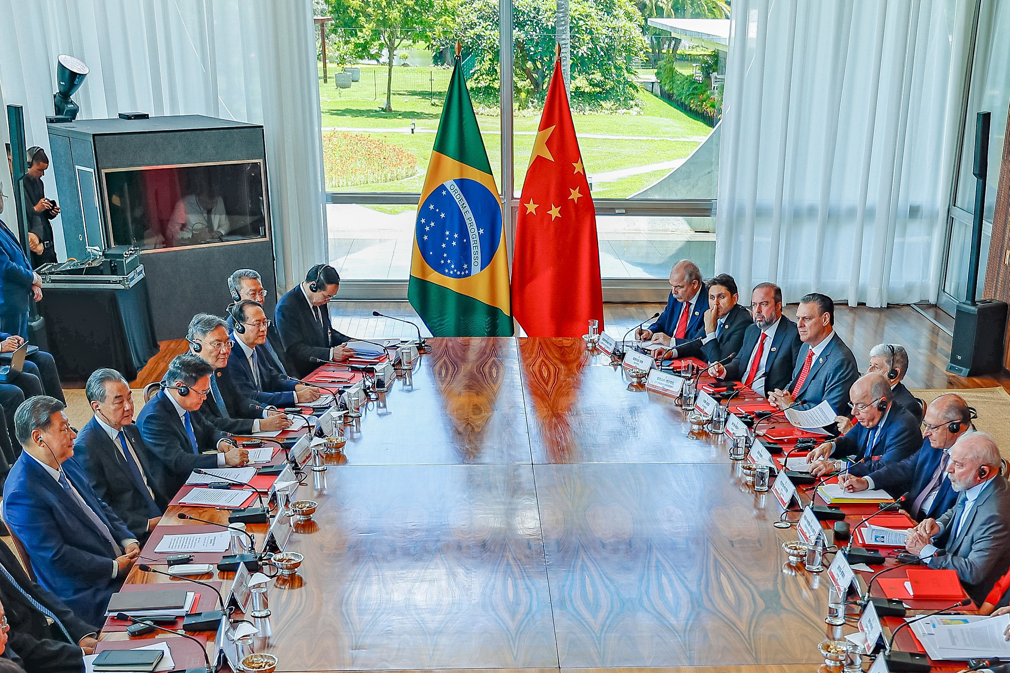 Brasil e China reforçam parceria por indústria, pequenas empresas e sustentabilidade — Agência Gov