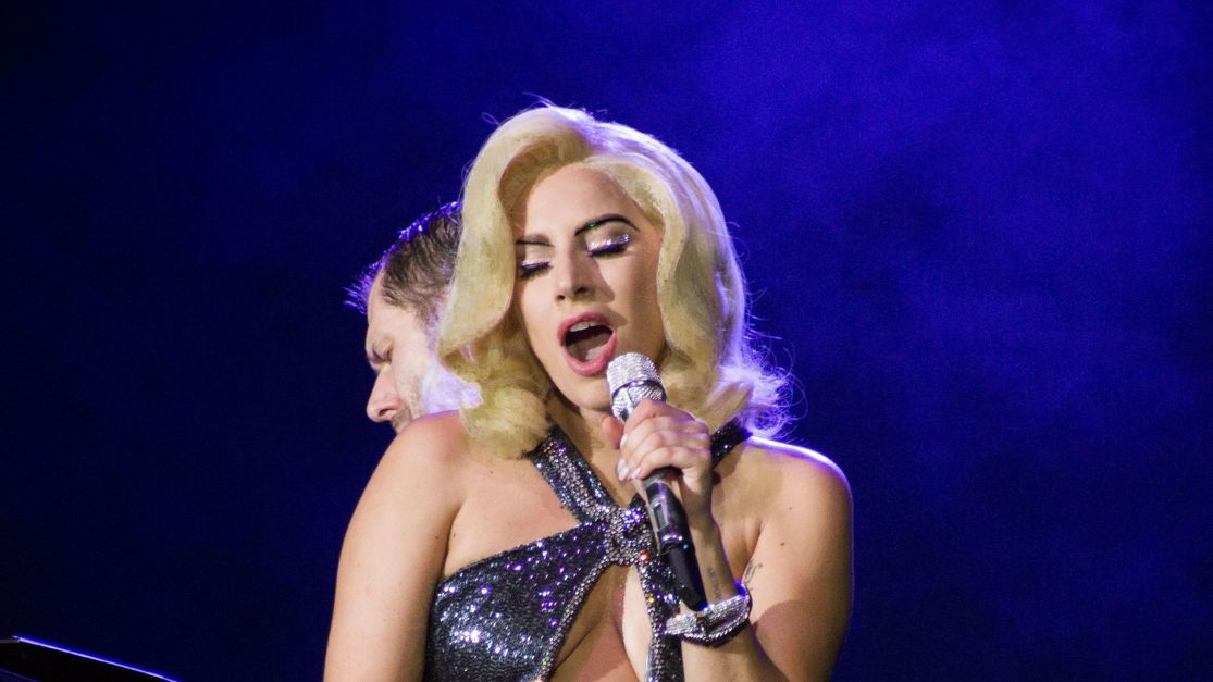 “Brasil, estou devastada“: relembre por que Lady Gaga cancelou vinda ao Brasil