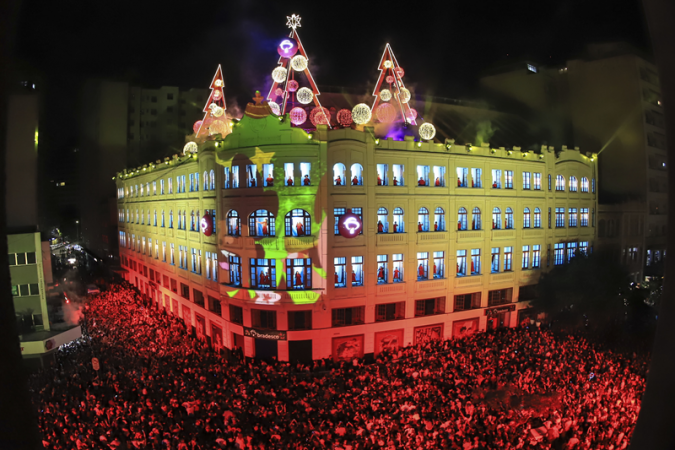 Calendário de novembro tem shows natalinos, festas religiosas e frango na telha