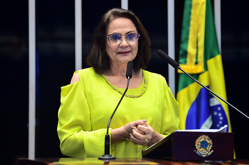 Em discurso, à tribuna, senadora Damares Alves (Republicanos-DF).