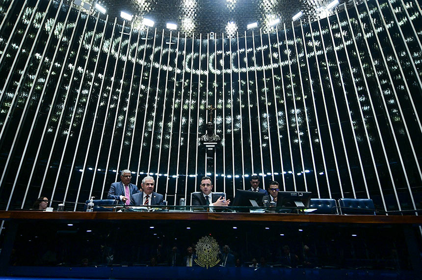 Lei com regras para emendas parlamentares é sancionada sem vetos — Senado Notícias