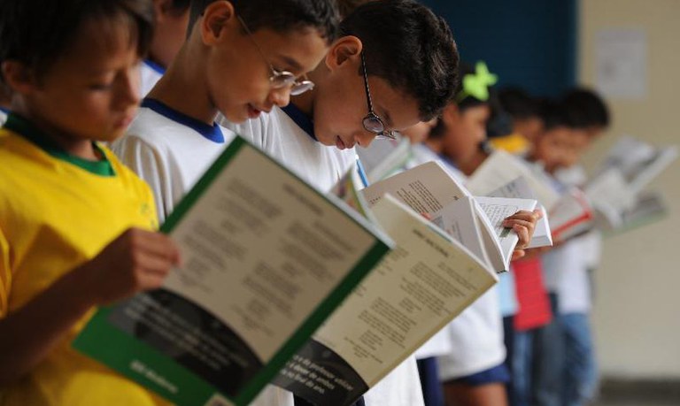 MEC vai ouvir professores sobre o PNLD — Agência Gov