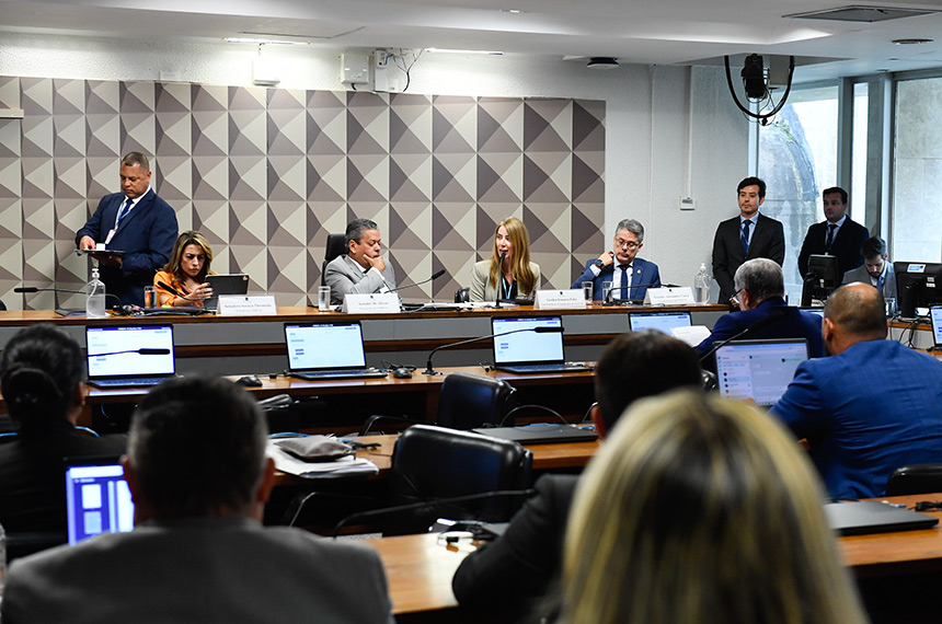 Anatel defende ampliar suas competências para efetivar bloqueio de bets ilegais — Senado Notícias