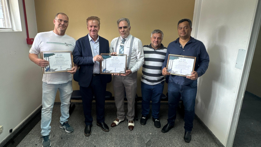 As homenagens foram entregues no Hospital NovaClínica para os doutores Fernando Souza, Paulo Bosko e Adilson Dias.