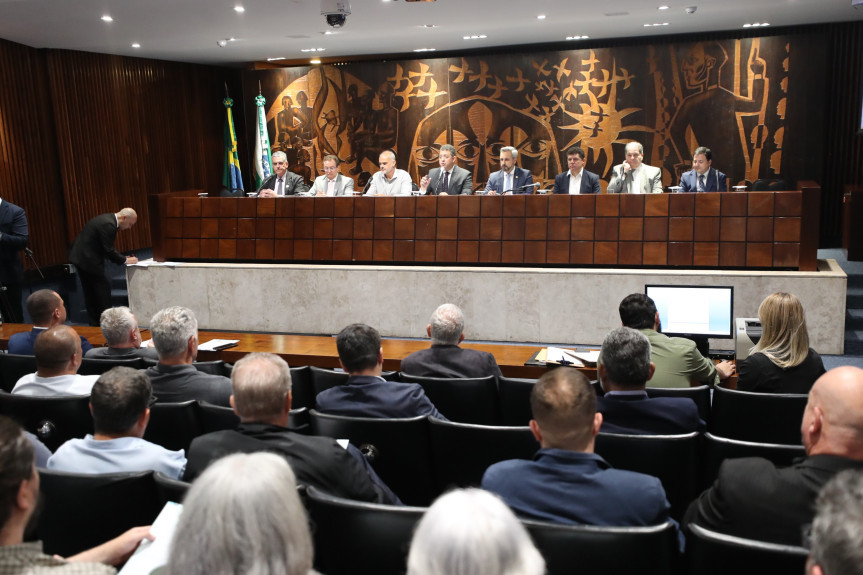 Audiência ocorreu no Plenarinho da Assembleia Legislativa na noite desta segunda-feira (2).