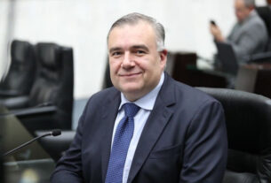 Deputado Ney Leprevost (União).