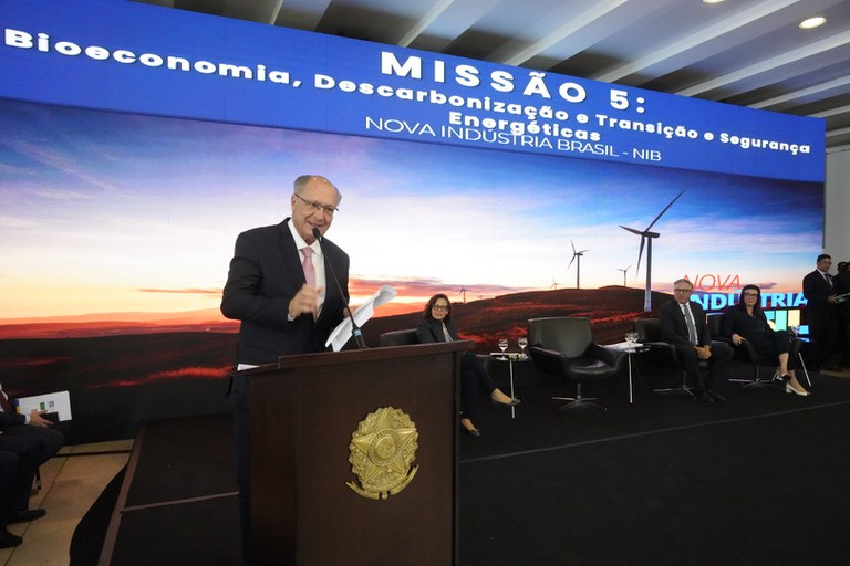 'Brasil continua sendo um modelo de eficiência no uso da energia limpa' — Agência Gov