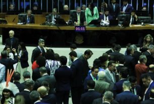 Câmara revoga novo seguro DPVAT e limita bloqueio de emendas