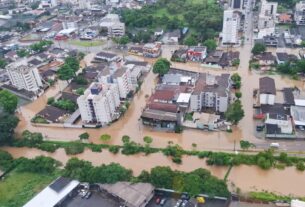 Defesa Civil prevê chuva forte até segunda-feira em Santa Catarina