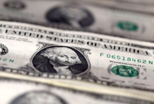 Dólar fecha a R$ 6,065, novo valor recorde de encerramento