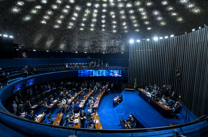 Plenário autoriza 12 empréstimos com aval da União — Senado Notícias