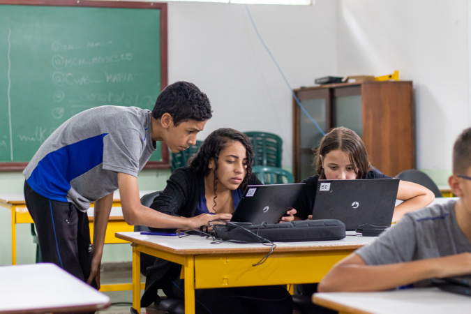 Programa Parceiro da Escola é aprovado em todos os colégios consultados em pesquisa