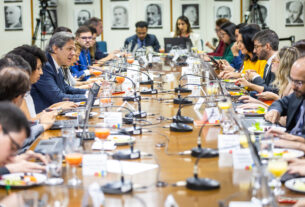 'Revisão de gastos tem que ser rotina', afirma Haddad em encontro com jornalistas — Agência Gov