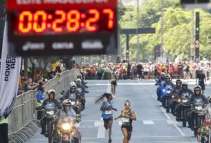 São Silvestre: atletas elogiam público e apontam calor como obstáculo