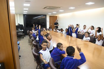 Criança Cidadã: alunos do Cmei Anísio Spínola Teixeira visitam a Prefeitura de Vitória