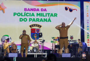 Banda da PMPR estreia no palco principal do Verão Maior e levanta o público em Matinhos