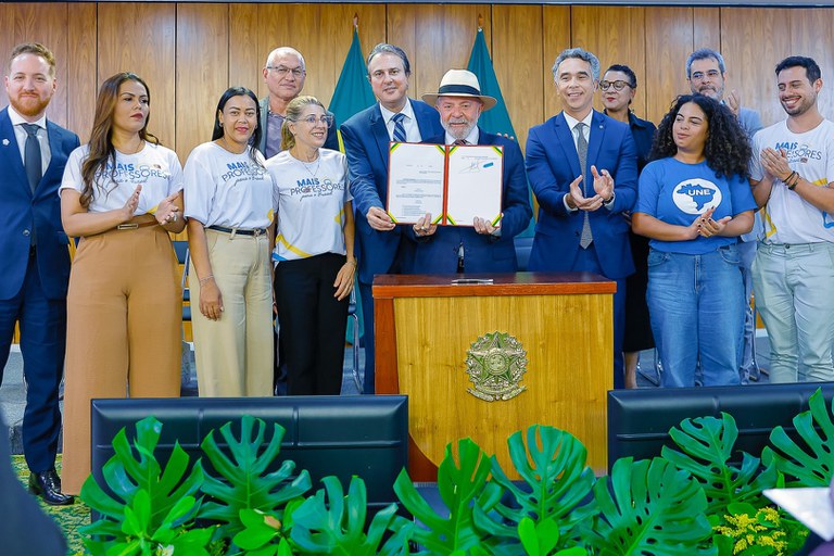 “Incentivo para qualificar melhor as pessoas” — Agência Gov