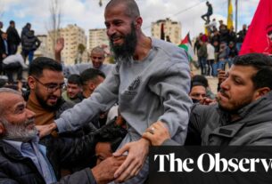 'Não consigo encontrar as palavras': palestinos se alegram com os libertados no acordo de cessar-fogo | Guerra Israel-Gaza