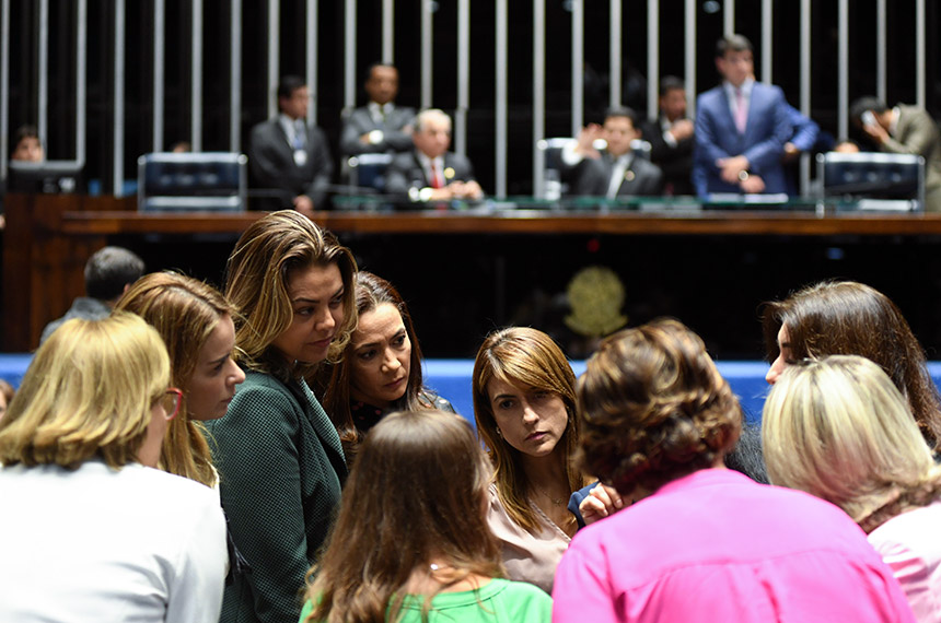 Novo relatório do Código Eleitoral reserva 20% dos legislativos para mulheres — Senado Notícias