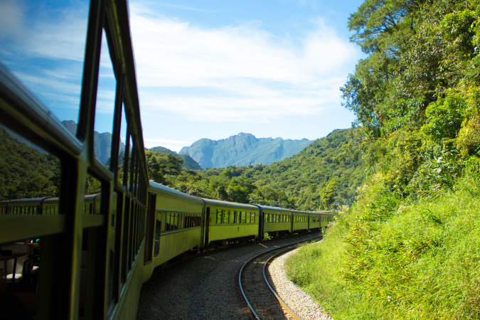 Passeio de trem do Paraná é eleito um dos melhores do mundo por editora britânica