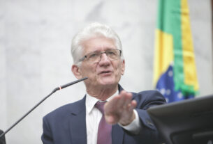 O secretário da Fazenda (SEFA), Norberto Ortigara, compartilhou os dados financeiros do Poder Executivo em audiência pública nesta segunda-feira (24).