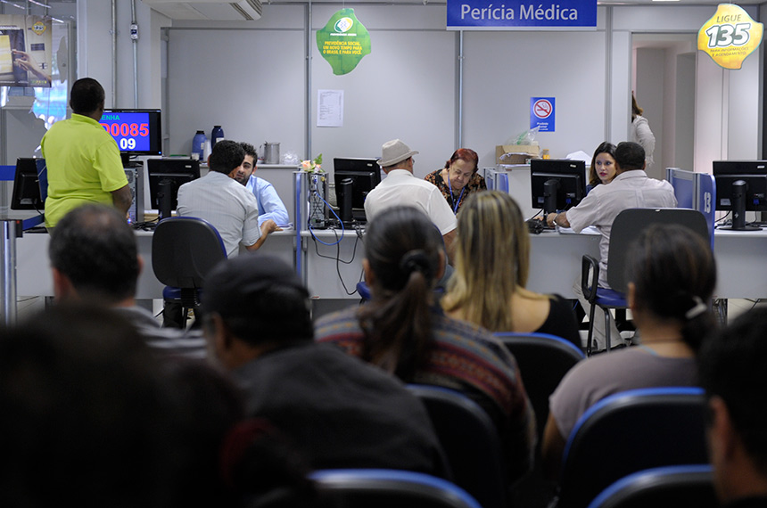 Greve de peritos do INSS estará no foco da Comissão de Fiscalização, diz Dr. Hiran — Senado Notícias