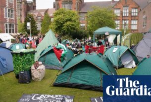 O lobby liderou as universidades do Reino Unido a adotar a segurança no estilo dos EUA durante os protestos de Gaza, e-mails revelam | Universidades