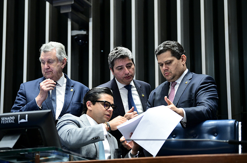 PEC que parcela dívida de municípios com Previdência deve avançar neste semestre — Senado Notícias