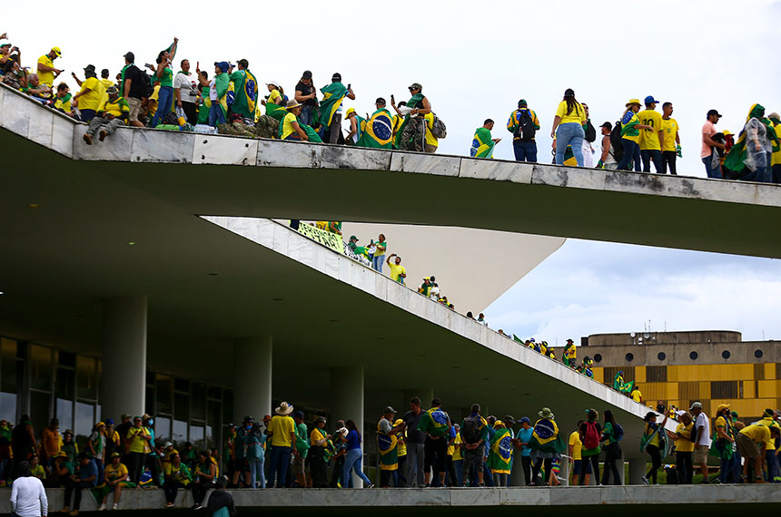 Senadores divergem sobre anistia aos presos do 8 de janeiro — Senado Notícias